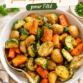 Poêlée de courgettes savouroses et colorées servies dans une assiette
