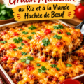 Un gratin mexicain au riz et viande hachée doré et appétissant