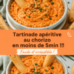 Tartinade apéritive au chorizo servie avec des tranches de pain sur une table élégante.