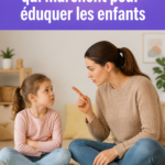 Une maman discutant avec ses enfants dans un cadre familial chaleureux.