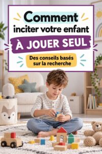 Une mère joue avec son enfant tout en l'encourageant à jouer seul.